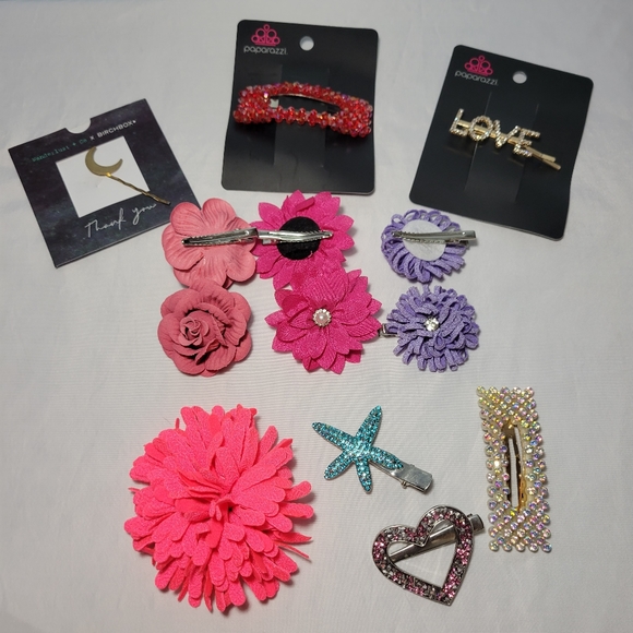 Bundle of Hair Accessories - Picture 1 of 6
